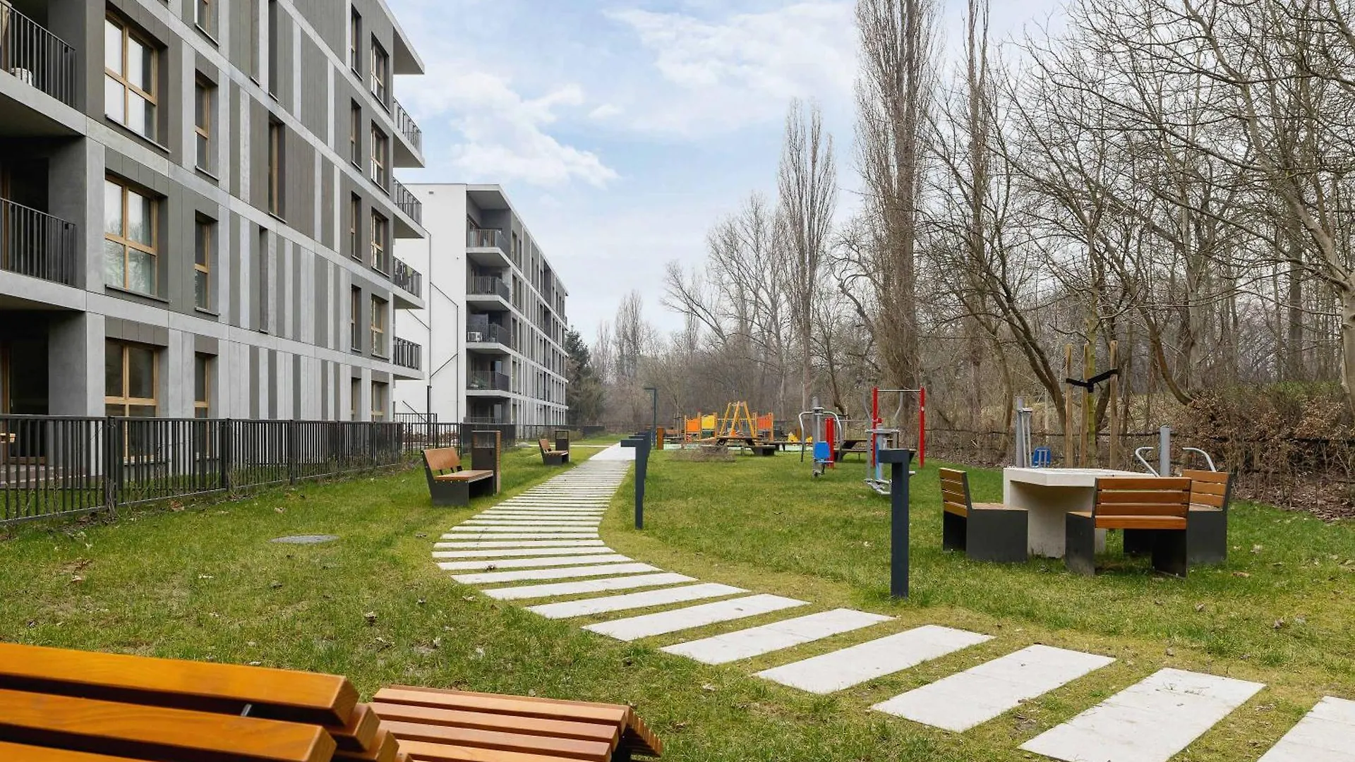 Lema 19 Stylowy Apartament W Zielonej Okolicy & Parking By Noclegi Renters Krakow Poland