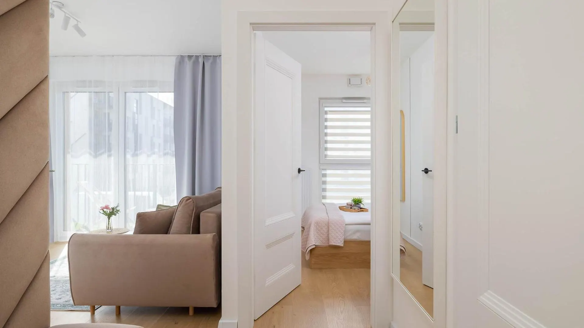 Apartment Lema 19 Stylowy Apartament W Zielonej Okolicy & Parking By Noclegi Renters Krakow